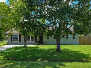 6021 Hilltop Ln E, Lakeland, FL 33809