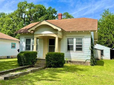 2007 Loomis St, Winfield, KS, 67156