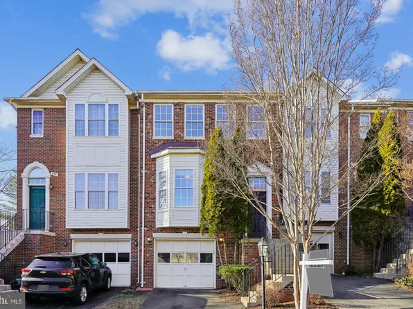 796 Col Edmonds Ct, Warrenton, VA 20186