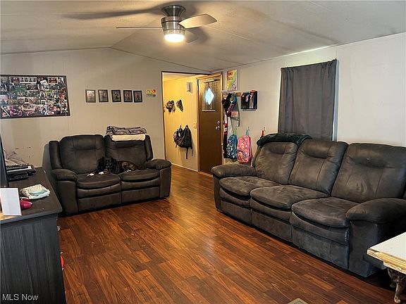 3rd image of 23 Charles Dr