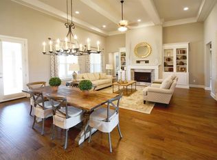 516 N Old Hearthstone Cir N, Collierville, TN 38017