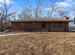 2706 Maple Ave, Leavenworth, KS 66048