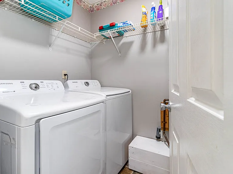 130 Overbrook Ct — Photo 11