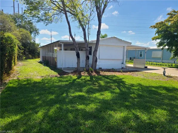 27397 Duvernay DR, BONITA SPRINGS, FL 34135