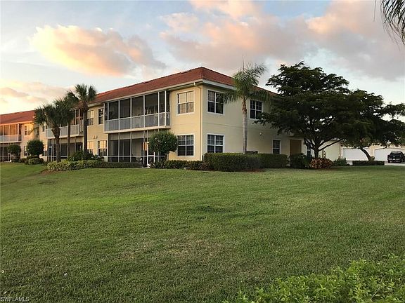 3rd image of 5965 Tarpon Gardens Cir APT 101