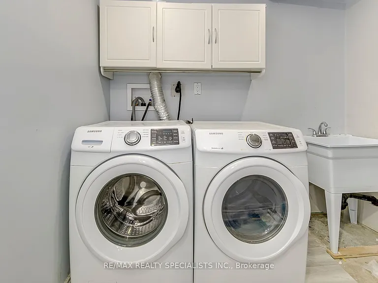93 Hansen Rd N #100 — Photo 32