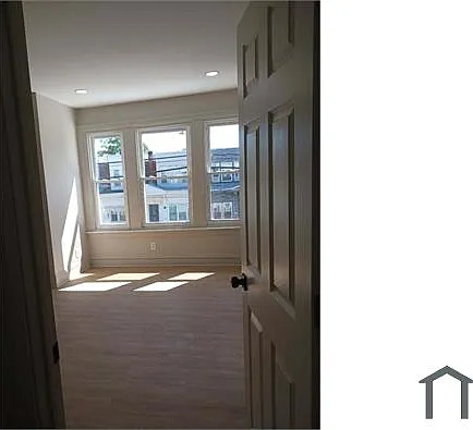 265 W Fisher Ave — Photo 4