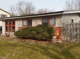 3608 Kirchoff Rd, Rolling Meadows, IL 60008