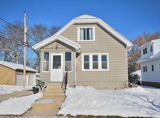1634 Chestnut STREET, South Milwaukee, WI 53172
