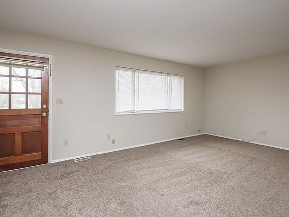 5th image of 1520 Lynnfield Dr