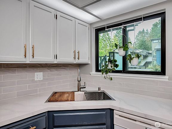 4th image of 1819 N 107th Street #204