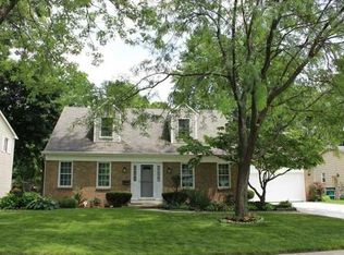 510 Highland Dr, Rossford, OH 43460