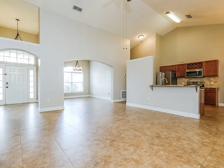 2428 Timothy Ln — Photo 9