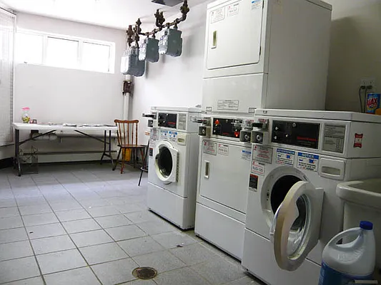 Rented by DSA Realty | media 12