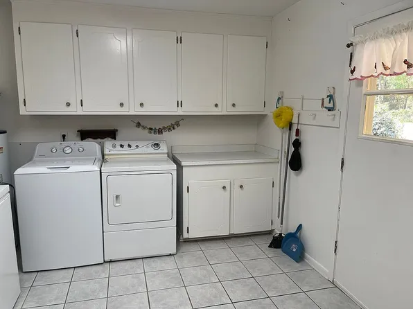 26 Lee St, Petal, MS 39465