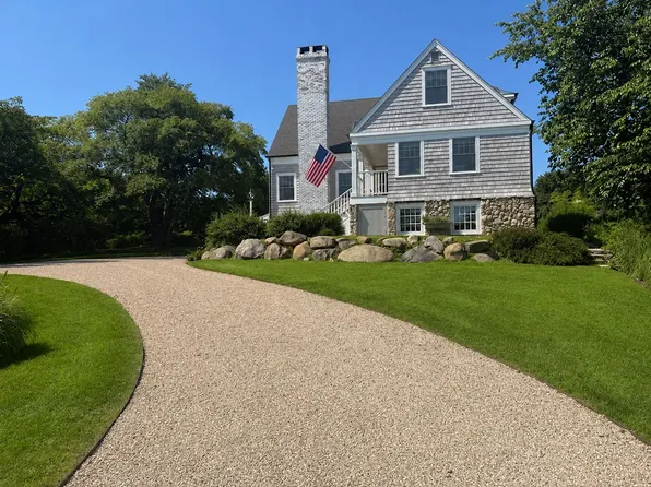 215 Essex St, Montauk, NY 11954