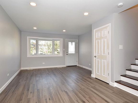 5th image of 57 E Lincoln Ave