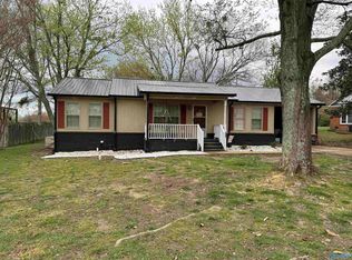 704 7th St NE, Arab, AL 35016