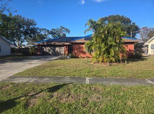 517 Flame Tree Dr, Apollo Beach, FL 33572