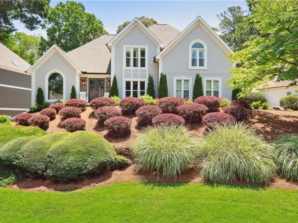 945 Ashebrooke Trce NE, Marietta, GA 30068