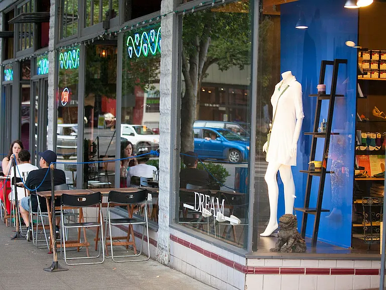 Fremont View: Modern Classic Collection — Photo 39