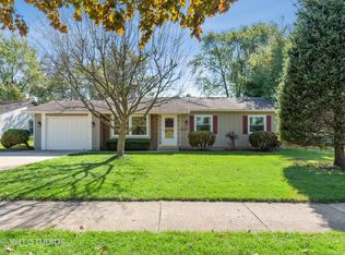 233 E Farmgate Ln, Palatine, IL 60067