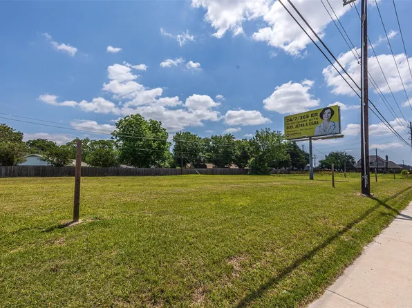 5905-5909 5913th Rd, Pasadena, TX 77505