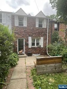 522 Beverly Rd, Teaneck, NJ, 07666
