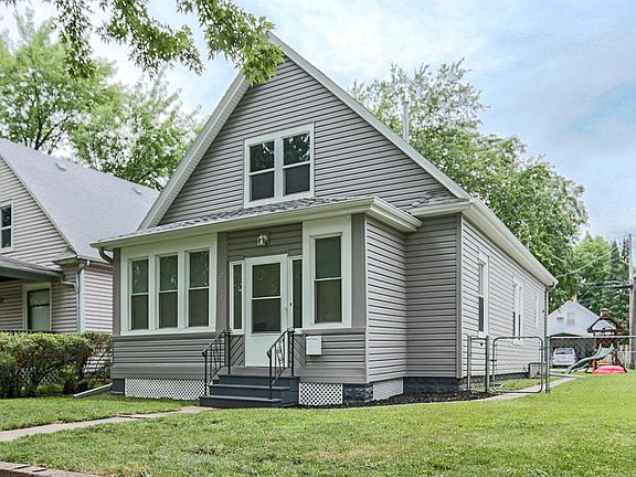 2nd image of 2934 Avenue D