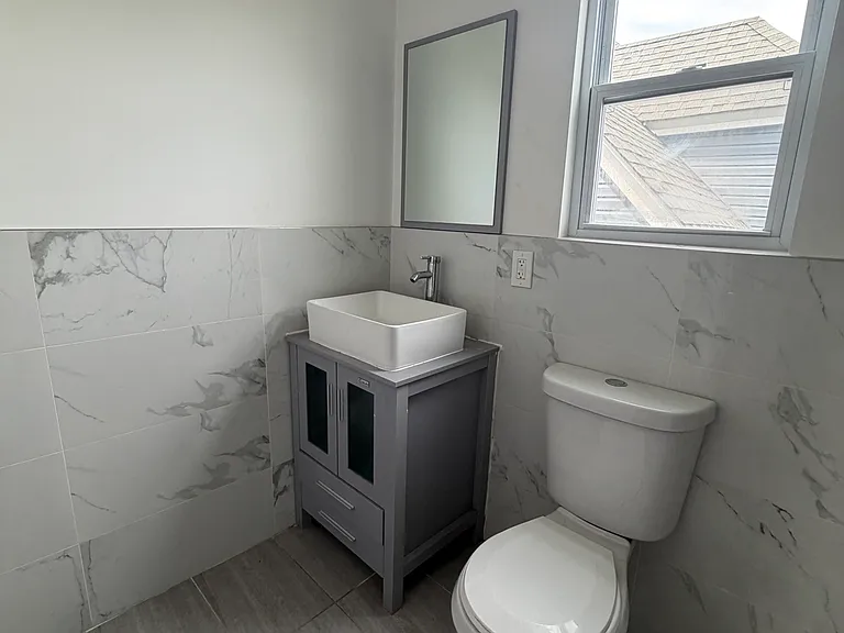 35 N 6th St #3 — Photo 5