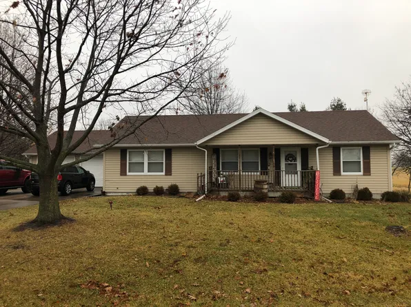 203 Maplewood Cir, Libertyville, IA 52567