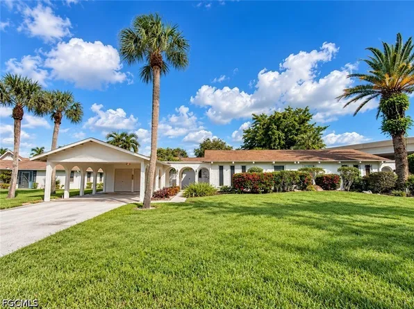 4272 Island Cir APT B, Fort Myers, FL 33919