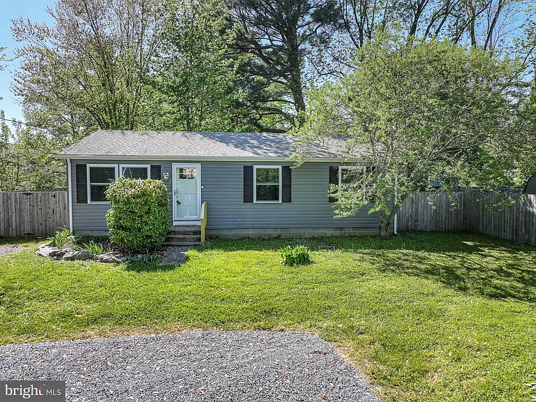 101 Brooks Ln — Photo 28