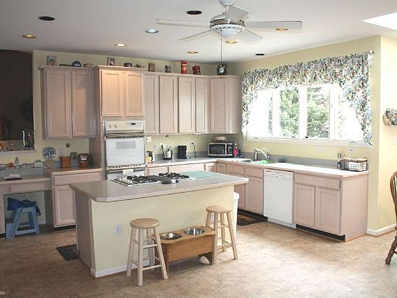 3rd image of 2509 Glenlawn Pl