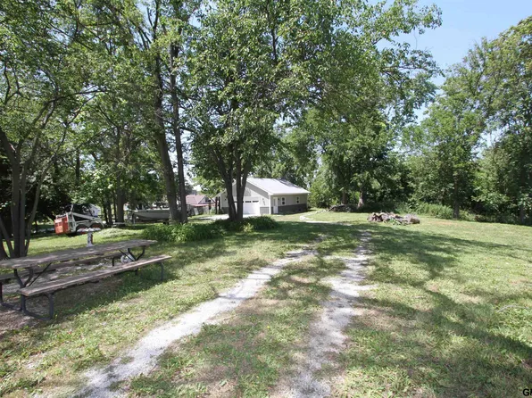 810 Virginia St, Bellevue, NE 68147