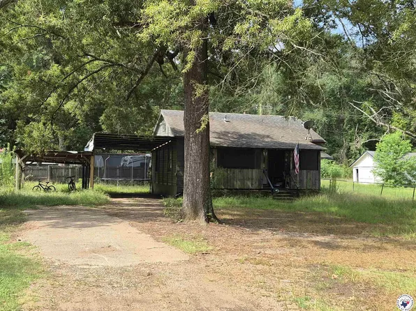 107 Garden Rd, Hooks, TX 75561