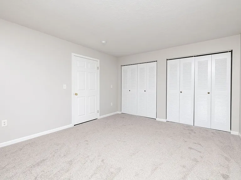 Swiss Chalet Apartments — Photo 17