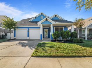 9008 Blackstone Dr, Aubrey, TX 76227