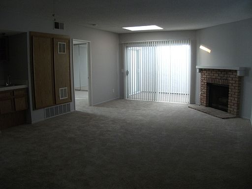 4th image of 1289 E Grand Ave APT 107