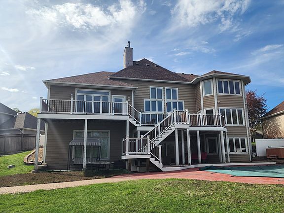 2nd image of 7932 Orchid Ln N