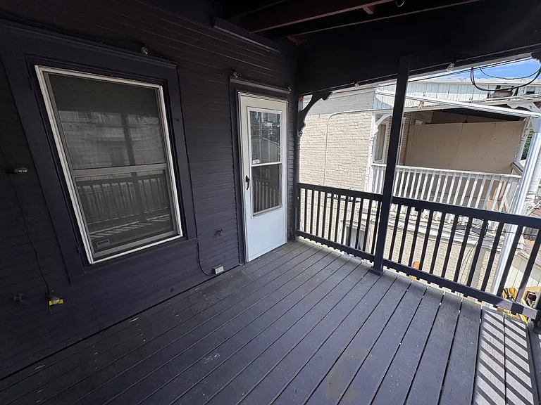 403 N 12th St — Photo 29