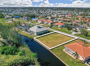 201 Singapore Rd #7, Punta Gorda, FL 33950