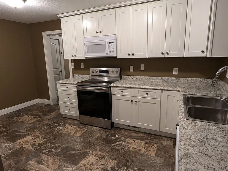 255 Whipple Ave NW #A — Photo 4