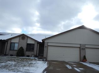 26184 Jackgrove Ln, Chesterfield, MI