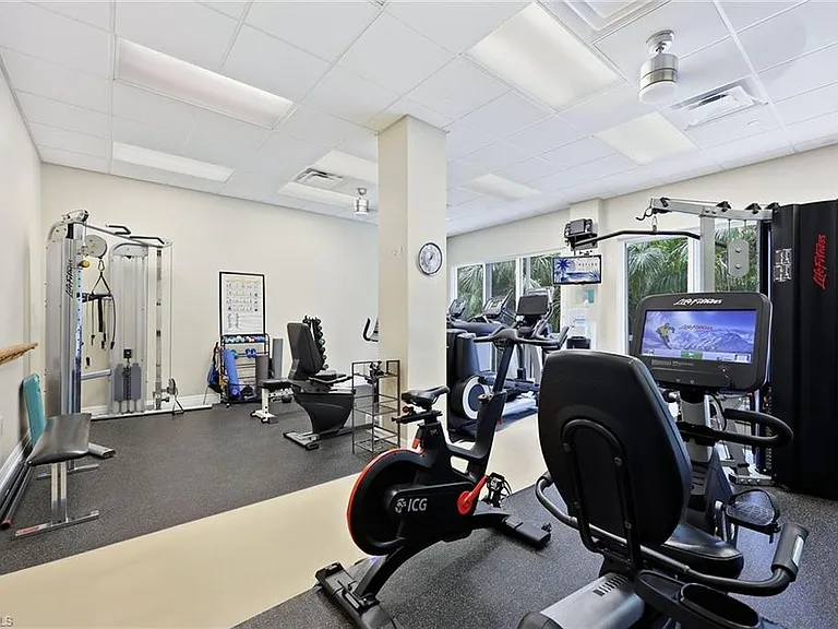 5501 Heron Point Dr #602 — Photo 33