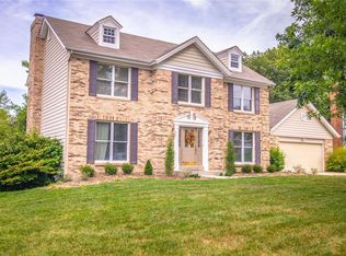 16245 Birchbrook Ct, Chesterfield, MO 63005