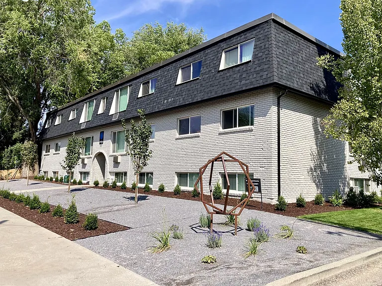 Indigo Apartments — Photo 3