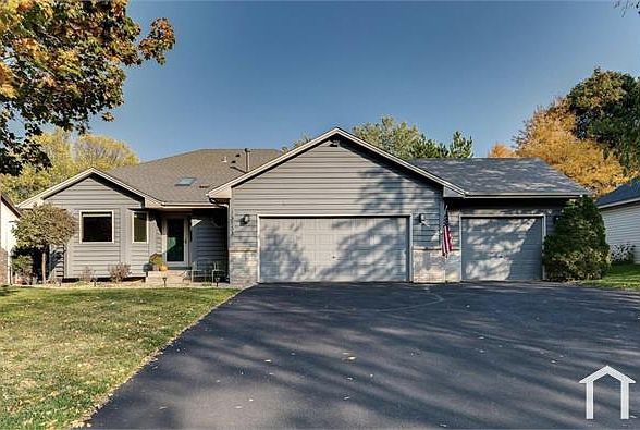 1st image of 13133 Isanti St NE