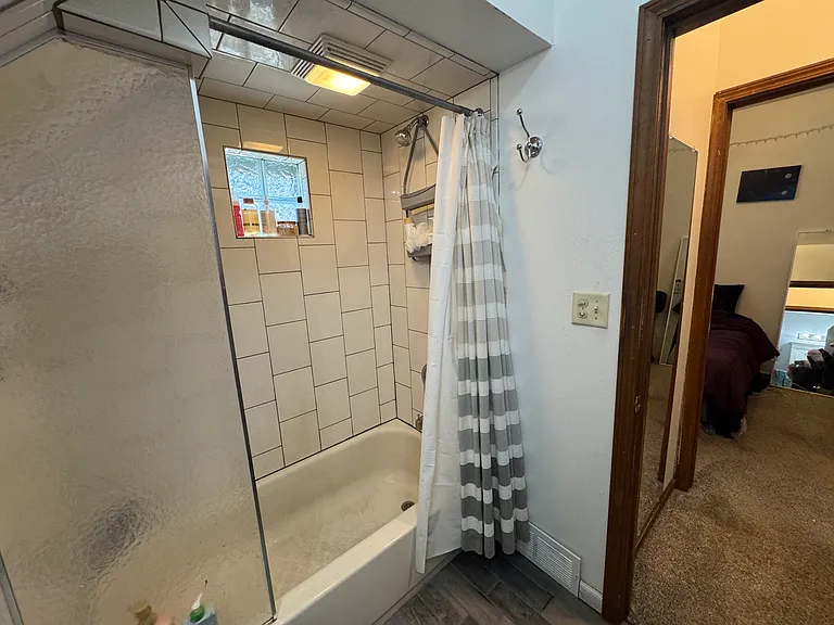 2429 N Oakland Ave #L — Photo 13