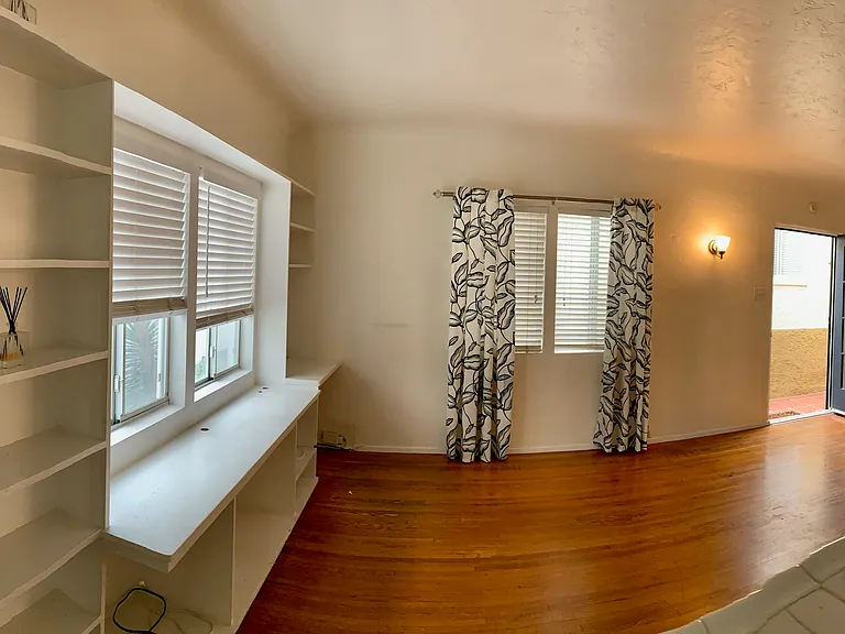 5110 E 1st St #5110 — Photo 8